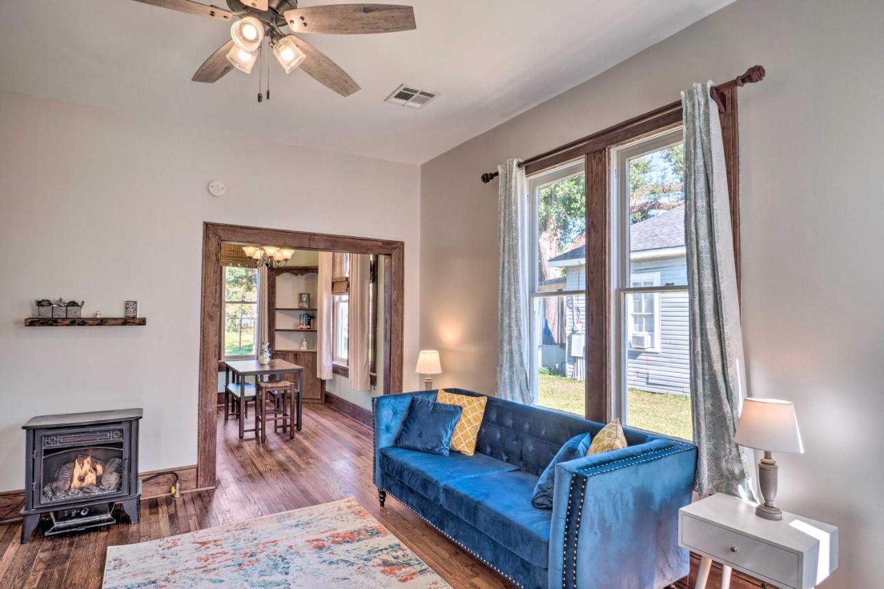 Lake Charles Cottage With Fireplace And Yard! מראה חיצוני תמונה