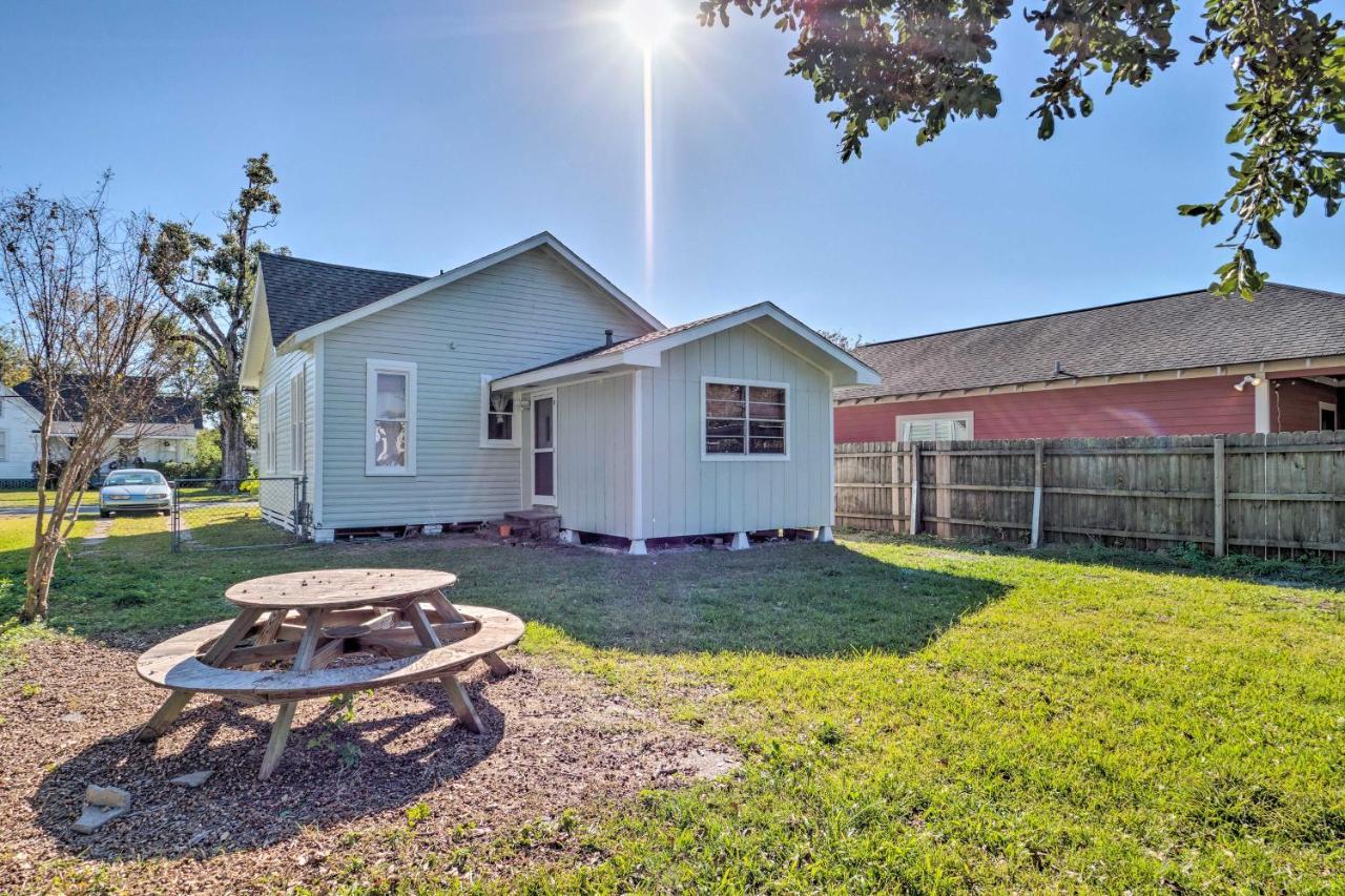 Lake Charles Cottage With Fireplace And Yard! מראה חיצוני תמונה