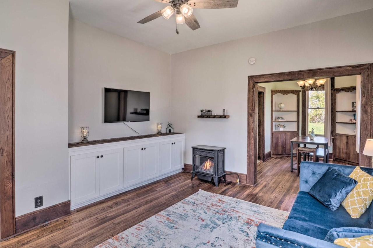 Lake Charles Cottage With Fireplace And Yard! מראה חיצוני תמונה